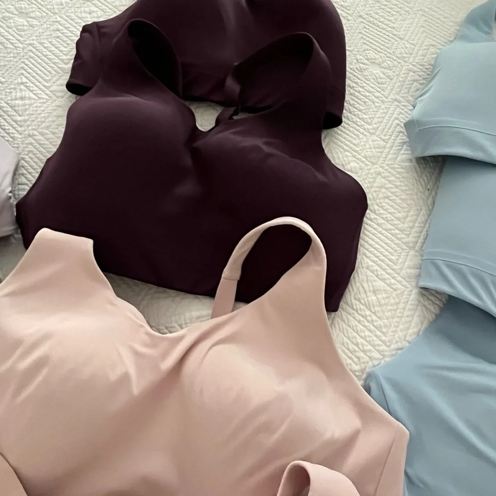 Athleta Bra. 34, DD. - Picture 4 of 6